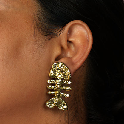 Machli Silhouette Studs