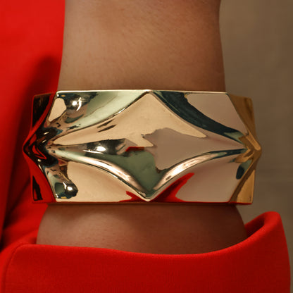 Gold Twist Openable Cuff Bangle