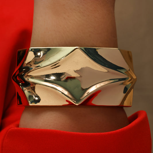 Gold Twist Openable Cuff Bangle