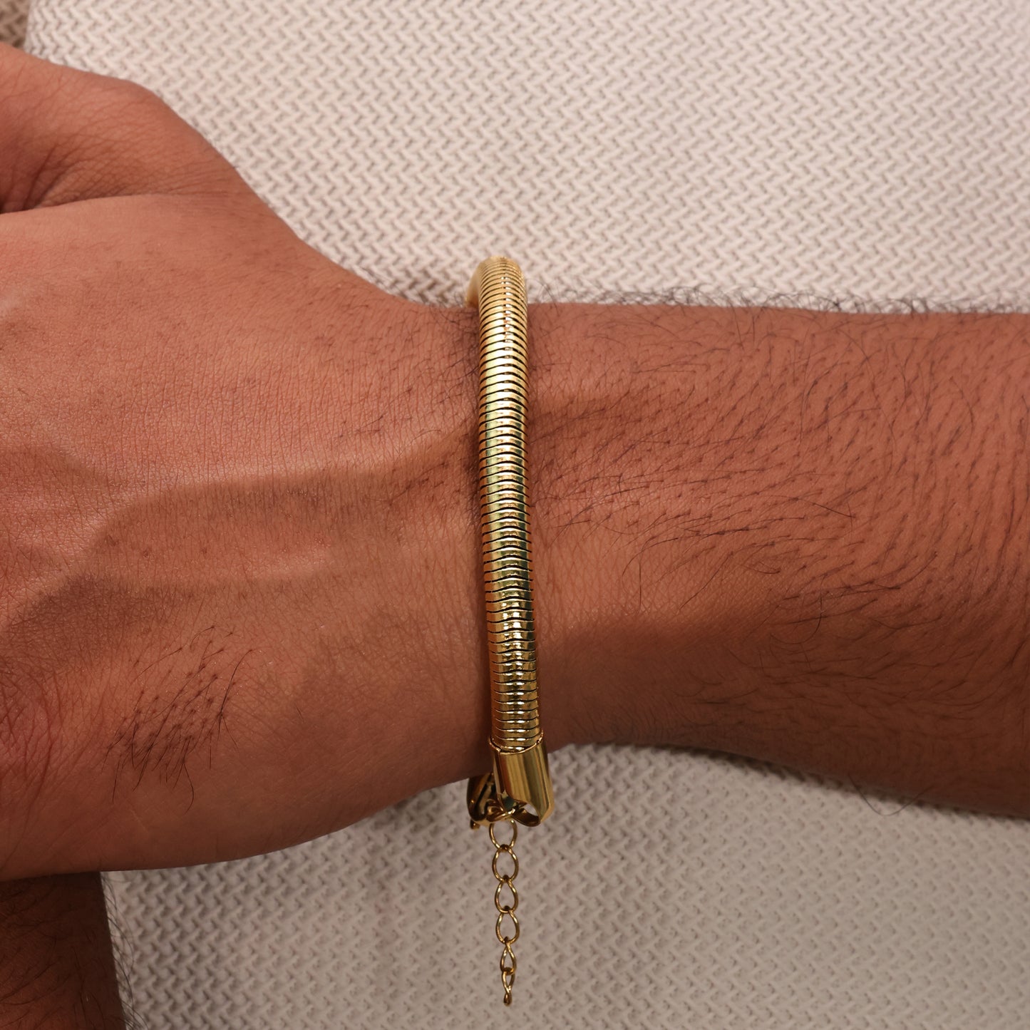 Gold Coil Men's Chain Bracelet Broad