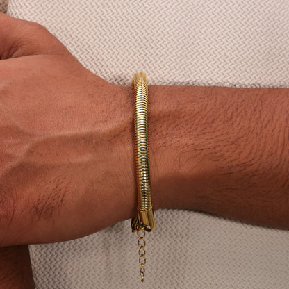 Gold Coil Men's Chain Bracelet Broad