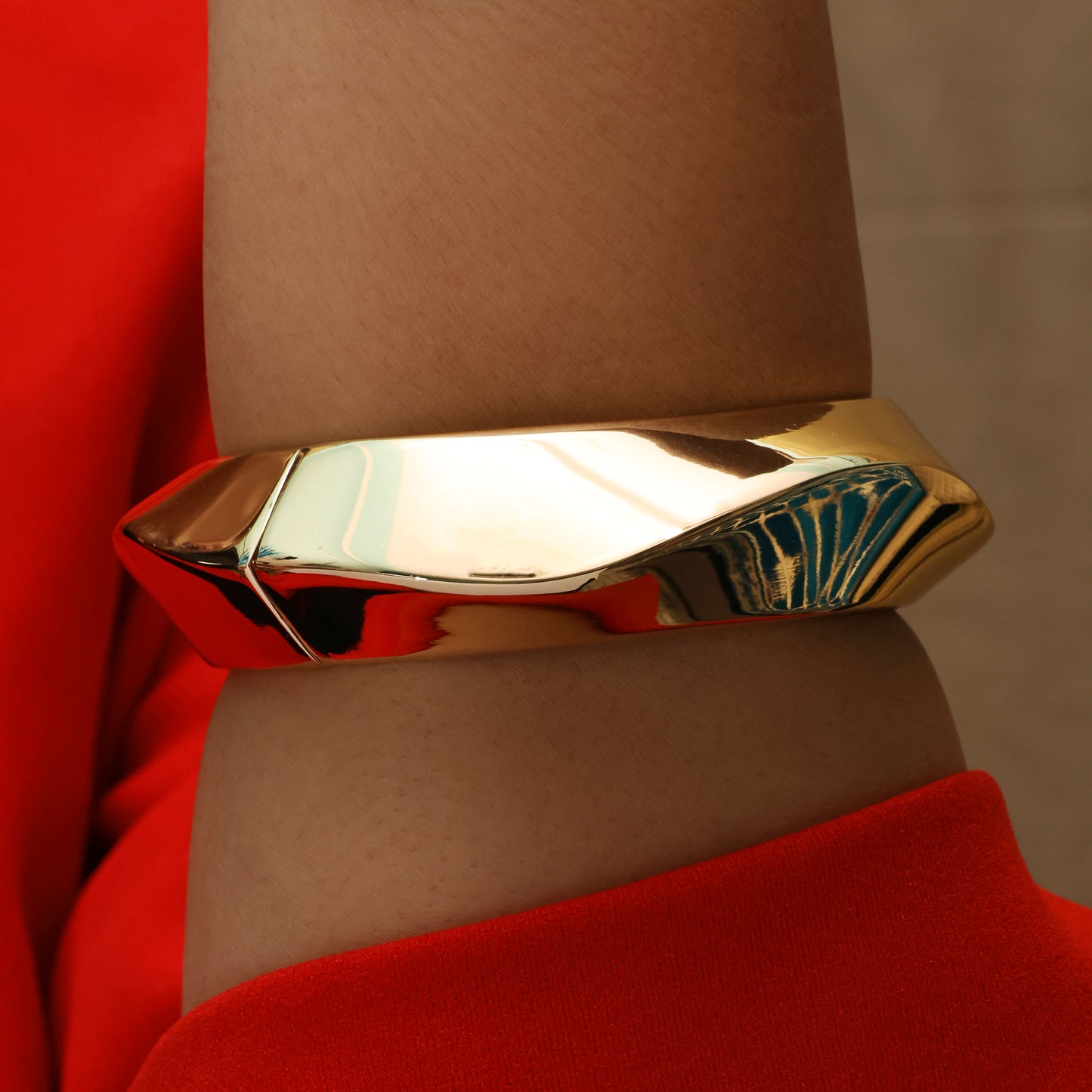 Golden Edge Openable Cuff Bangle