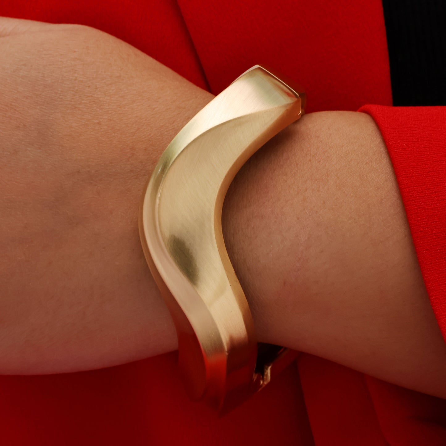 Gold Loop Openable Cuff Bangle
