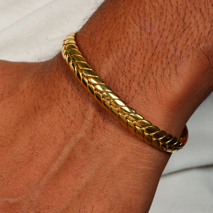 Twist Men's 92.5 Sterling Silver Cuff Bracelet