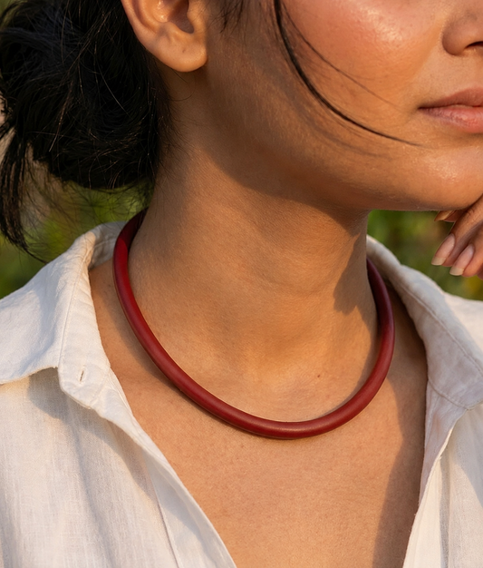 Shadow Strand - Red