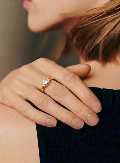 Crystal Drop 92.5 Sterling Silver Adjustable Ring