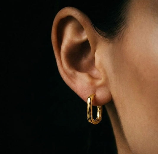 Bold Curve Huggies Earrings in 925 Sterling Silver