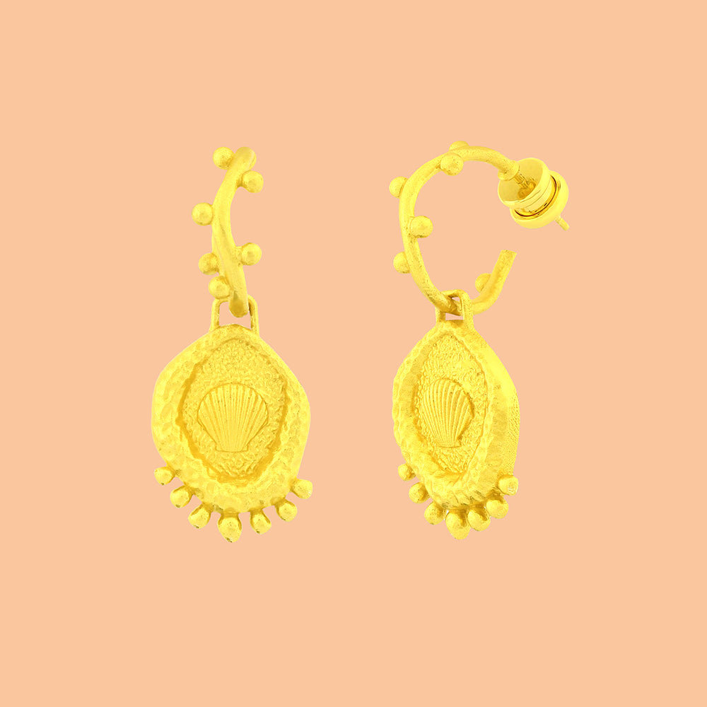 Grainy Morsel Embossed Shell Earrings