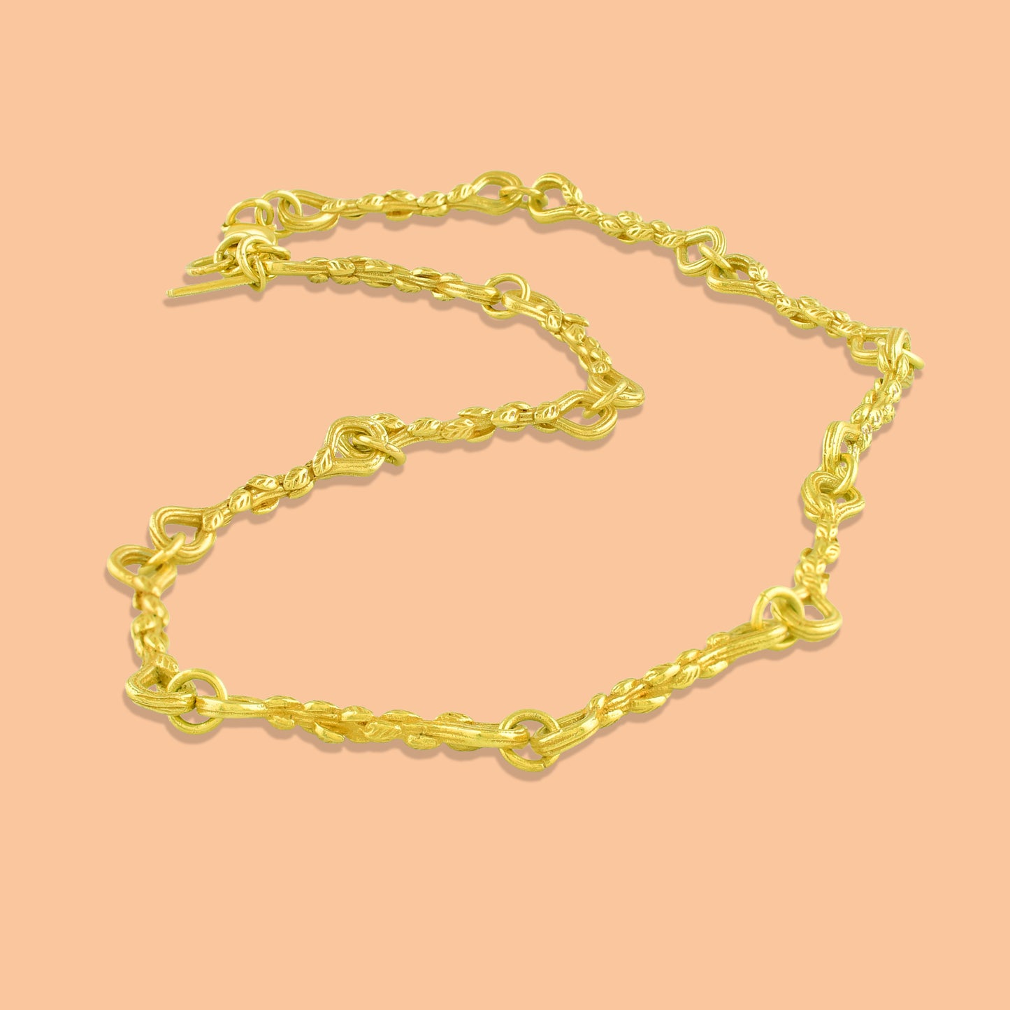 Textured Foliage Link Chain Necklace