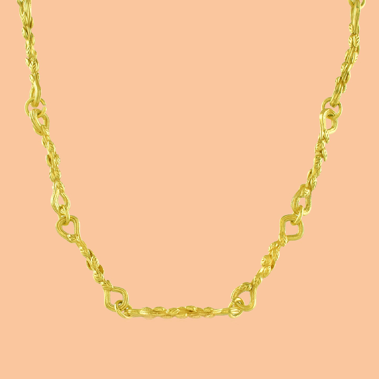 Textured Foliage Link Chain Necklace