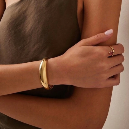 Polished Gold Bangle