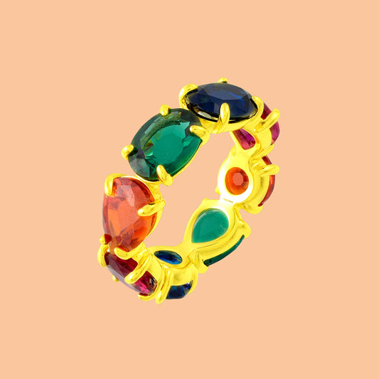 Multihued Crescendo Ring