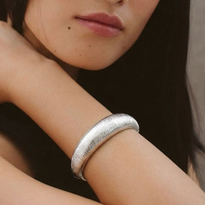 Textured Silver Openable Bangle