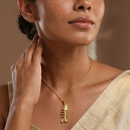 Machli Silhouette Necklace