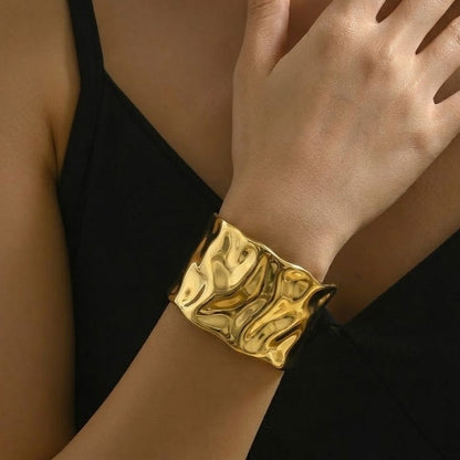 Molten Solar Cuff