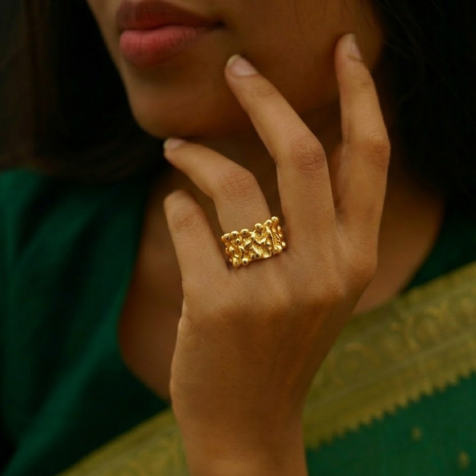 Rajwarha Crinkle Unisex Ring