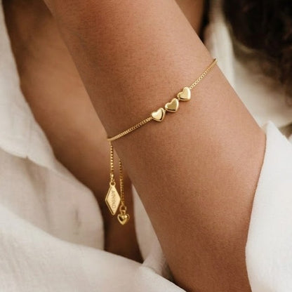 Trinity Heart Bracelet in 925 Sterling Silver